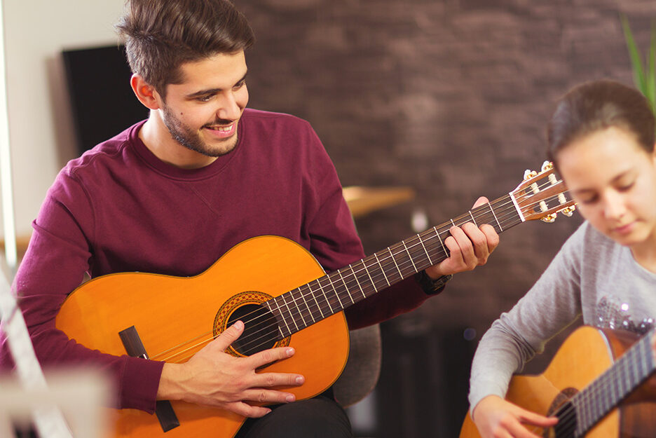 Guitar classes in Arekere